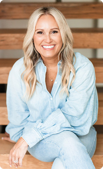 Author picture for Jennie Allen